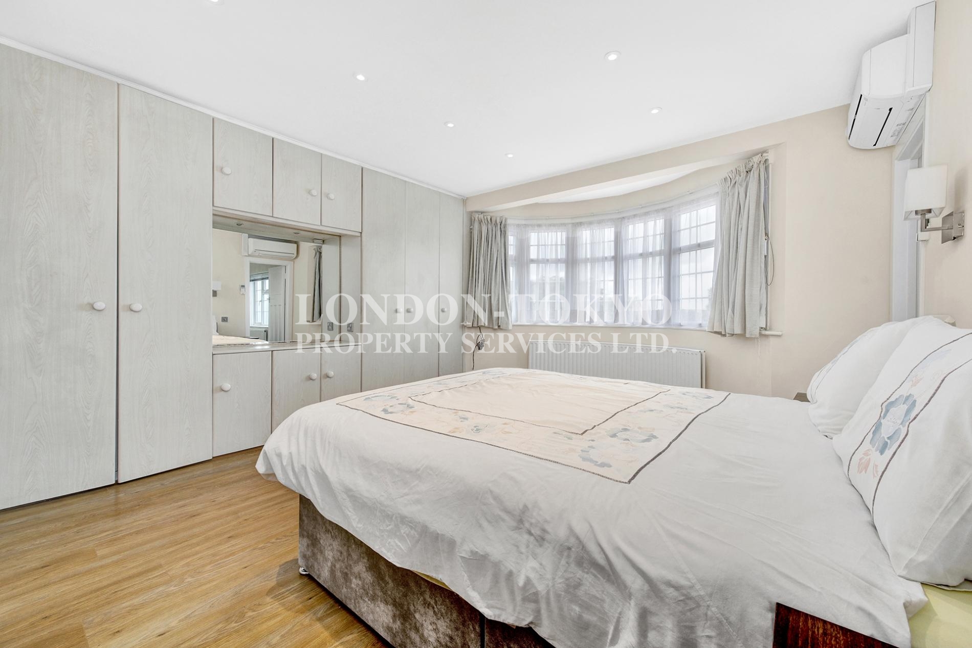 High Road N20 :: London-Tokyo Property Service